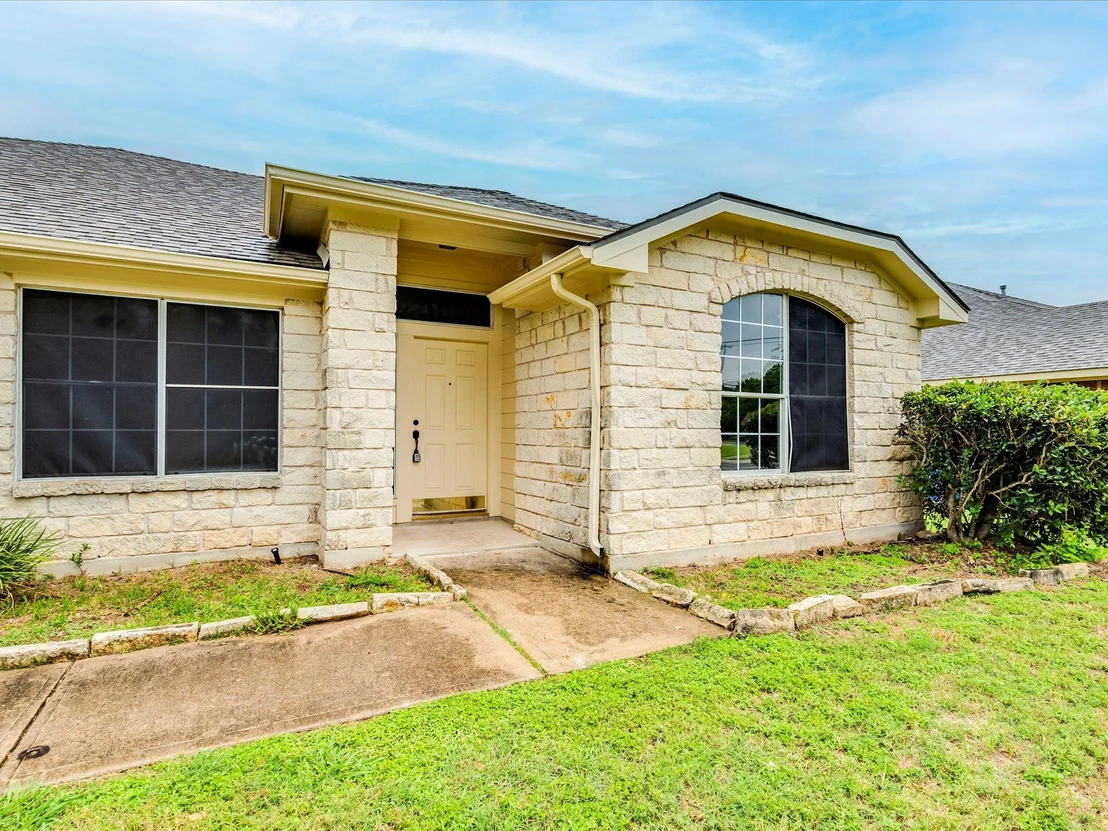 Photo of 105 Plumbago DR