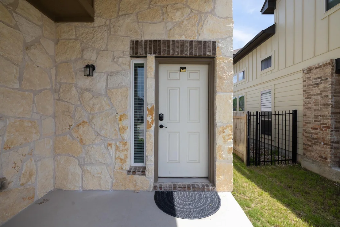 Photo of 416 Staunton DR