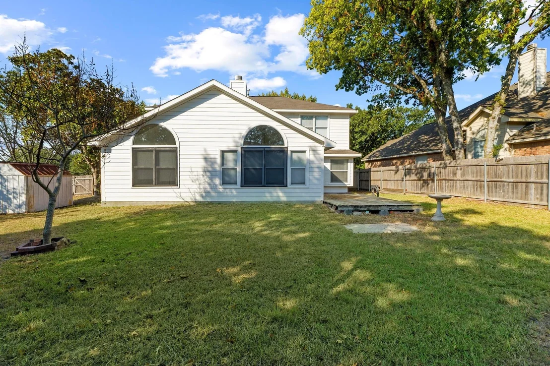 Photo of 202 E Custers Creek BND