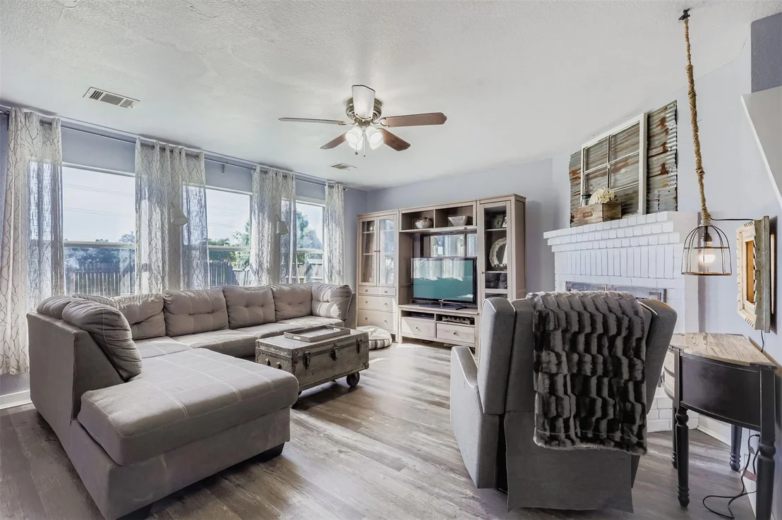 Photo of 500 Sparkling Brook LN