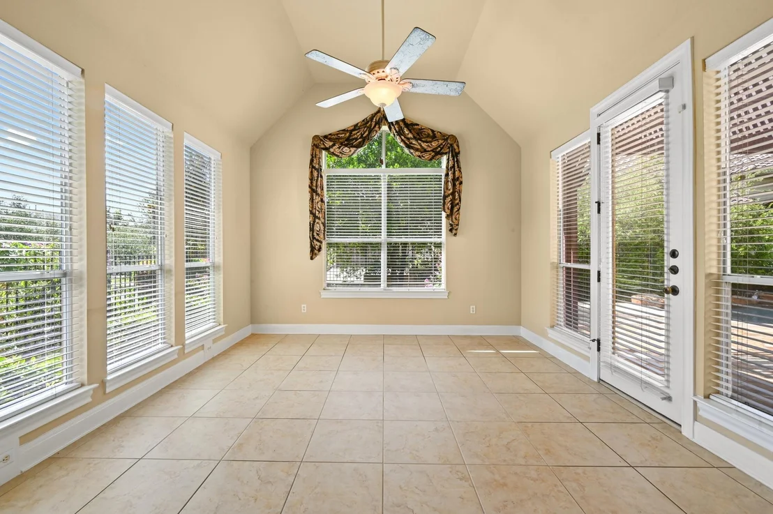 Photo of 111 WHITLEY DR