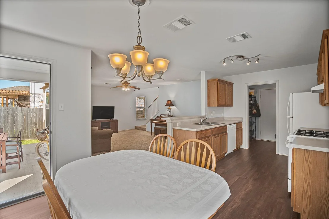 Photo of 1631 Plume Grass PL