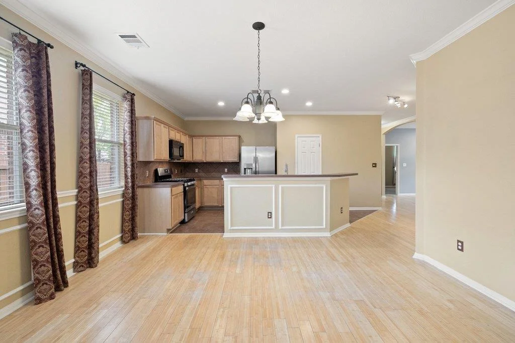 Photo of 347 Spring DR