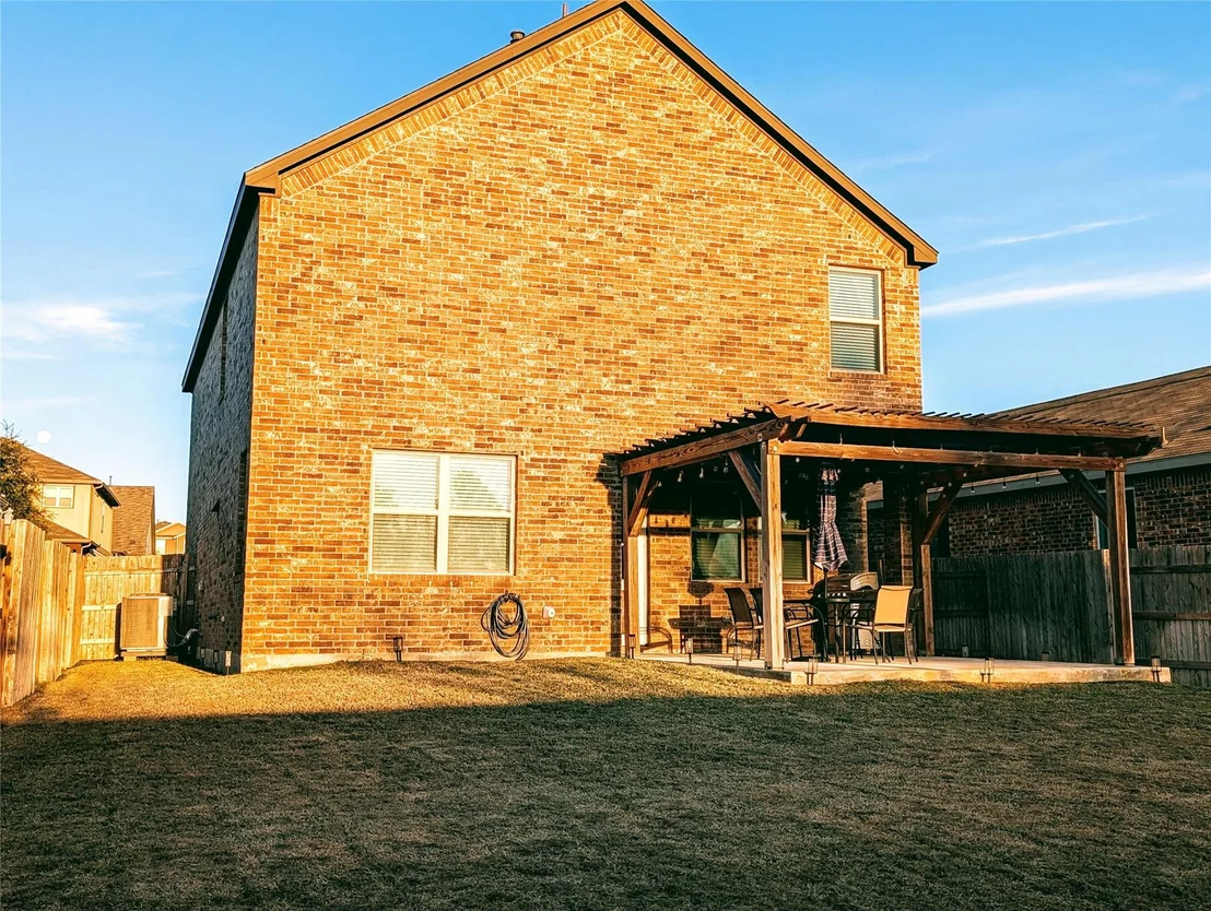 Photo of 226 Thornless CIR