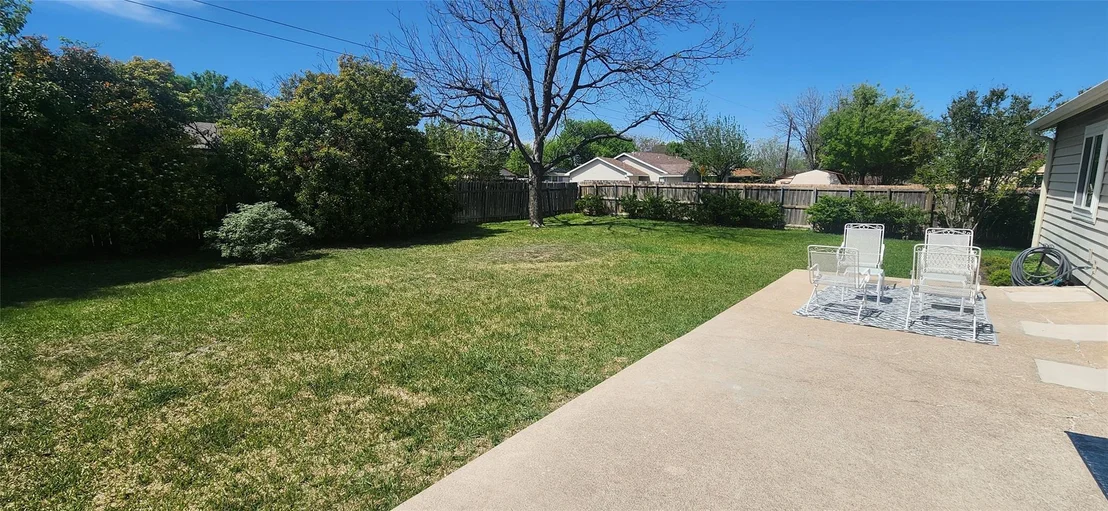 Photo of 1306 Lawnmont DR