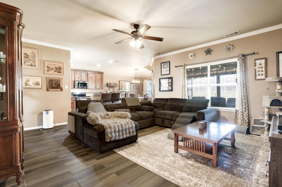 Photo of 2411 Scott DR
