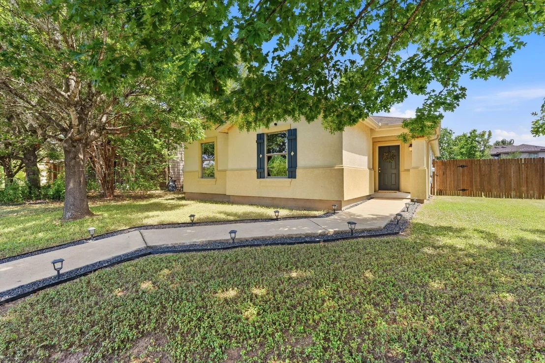 Photo of 5407 Viewpoint DR