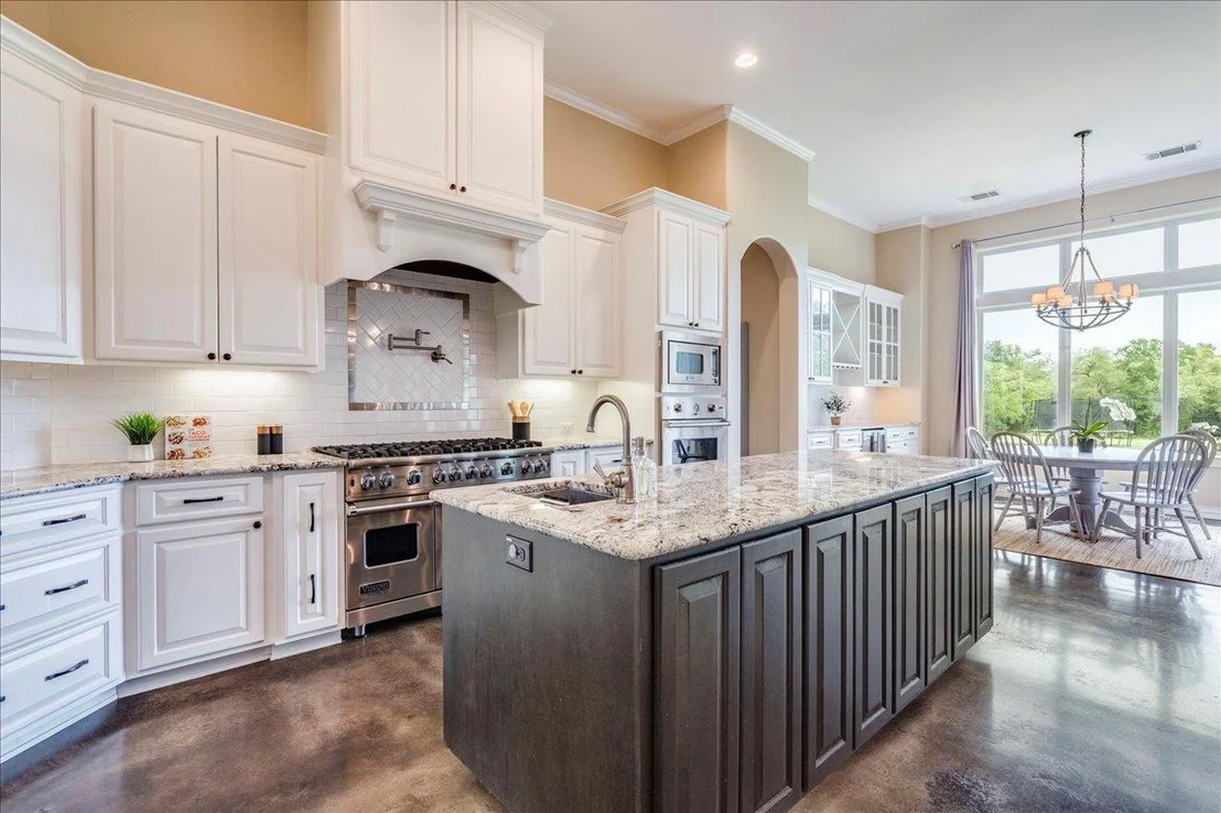 Photo of 1006 Lone Star DR