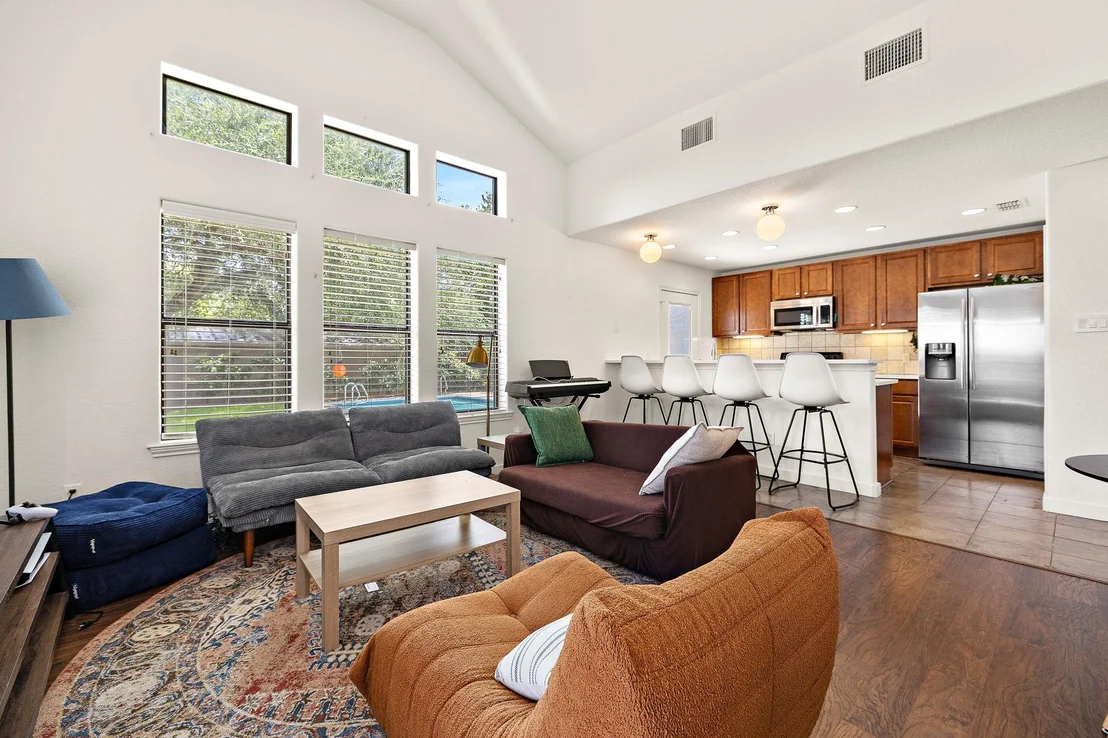 Photo of 706 Barton BLVD