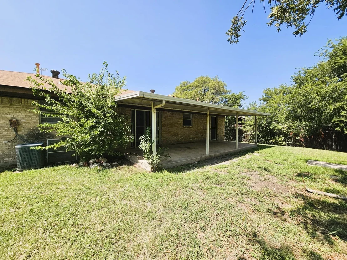 Photo of 305 Williams ST