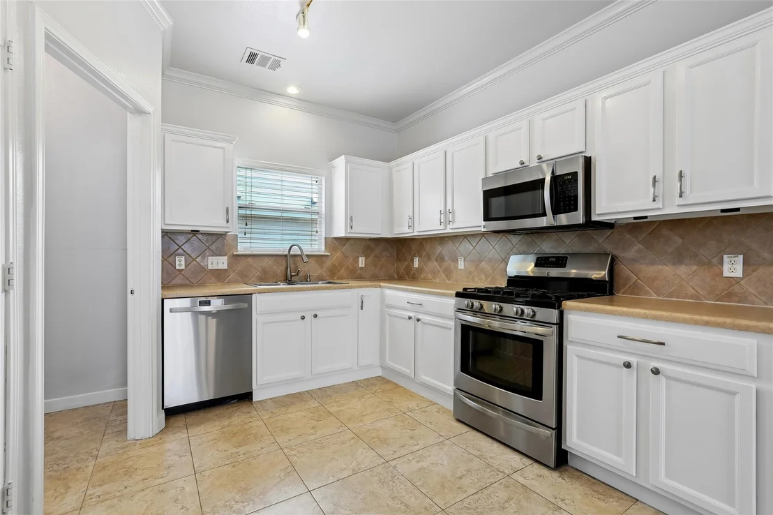 Photo of 1001 Monadale TRL