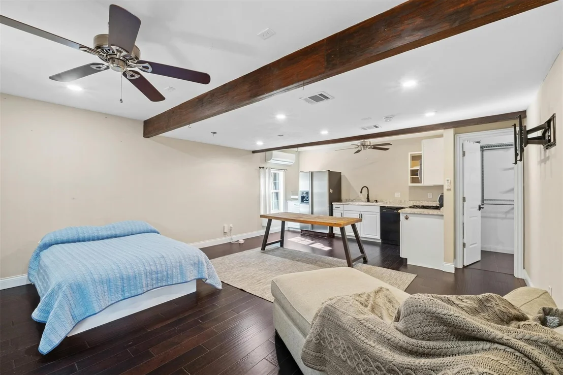 Photo of 4602 Rosedale Ave