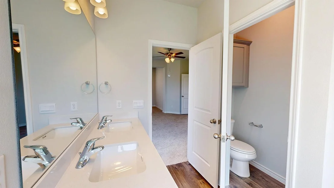 Photo of 805 Sydney BLVD