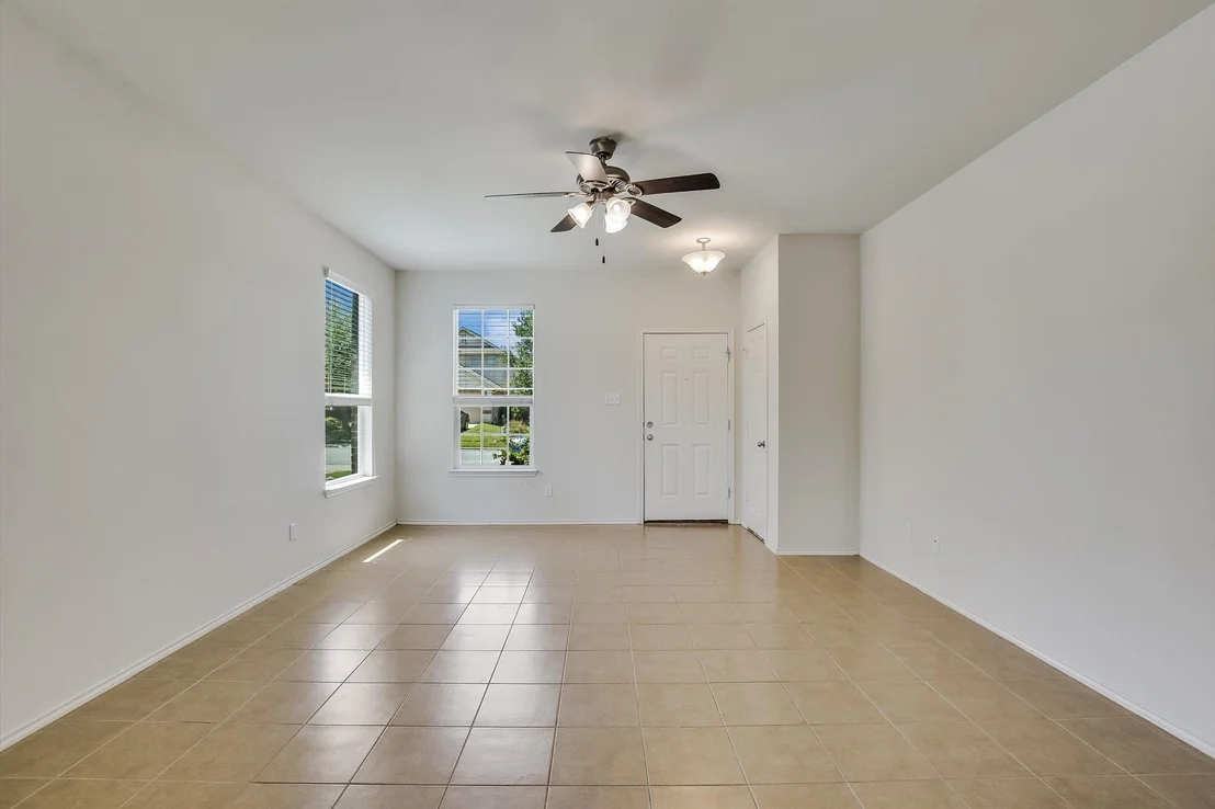 Photo of 136 Stella Gold ST