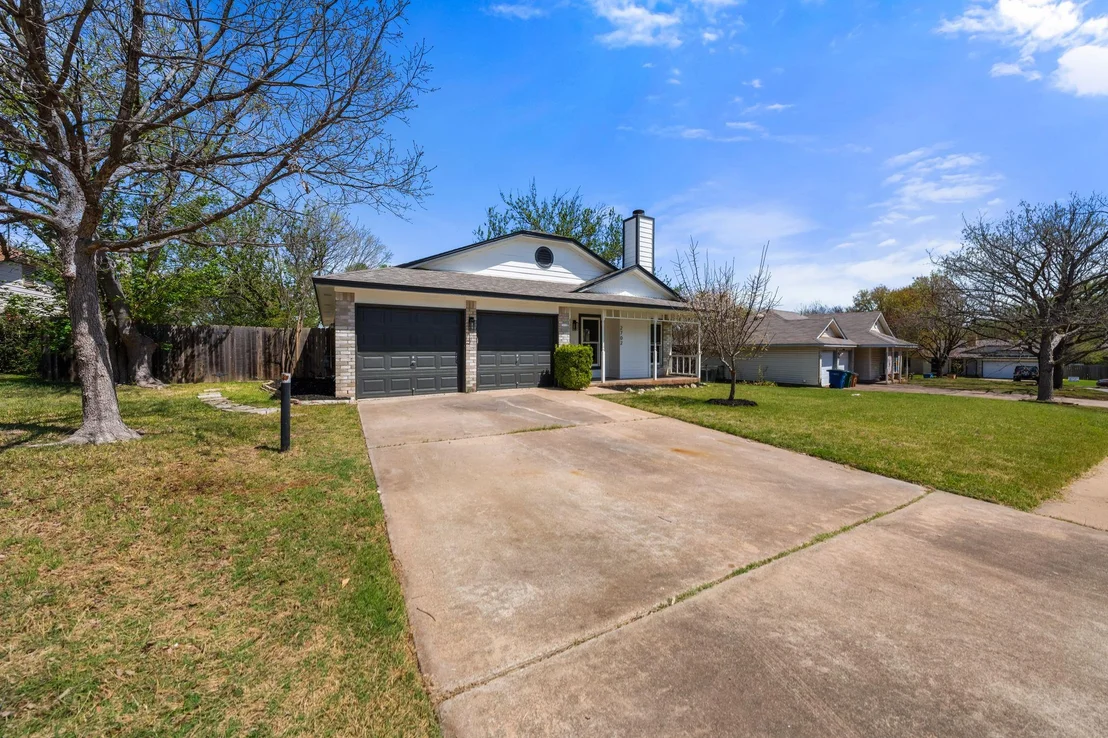 Photo of 2702 Irish Bend DR