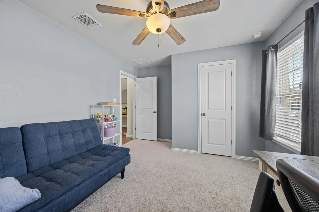 Photo of 1004 Bright Star CV
