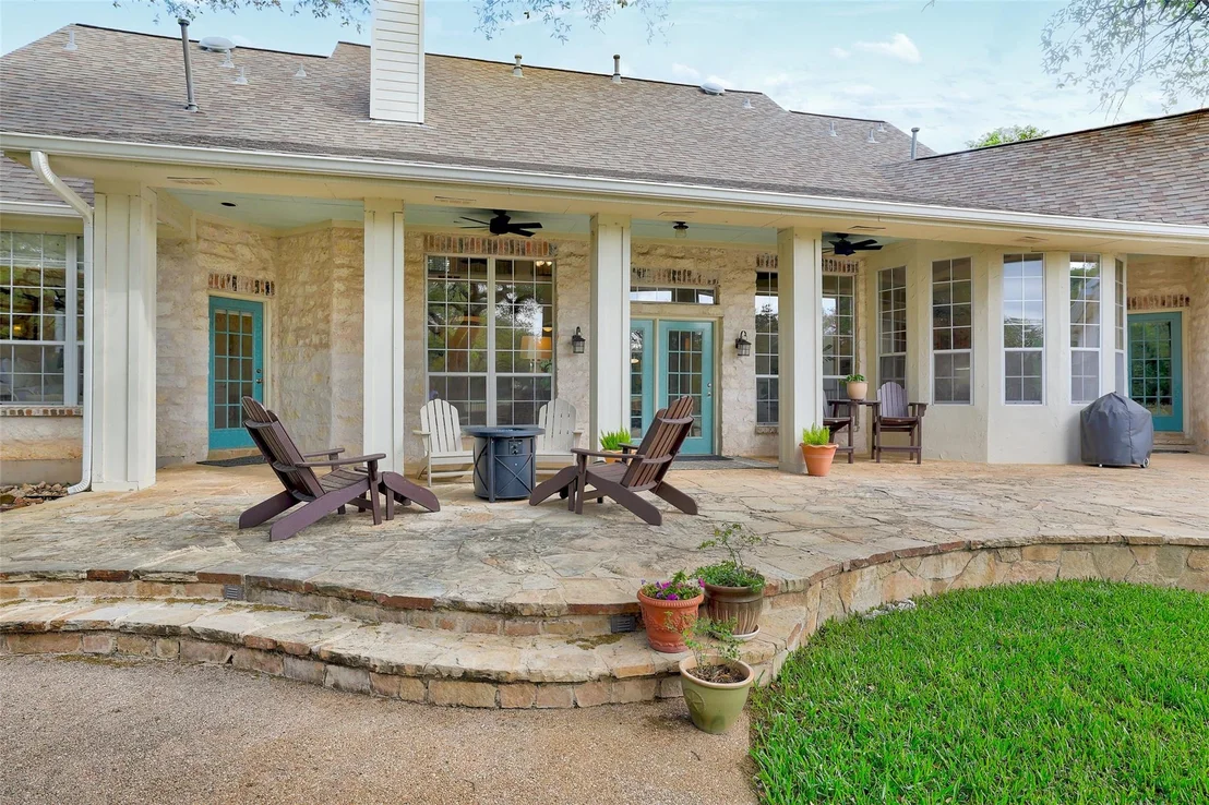 Photo of 426 Logan Ranch RD