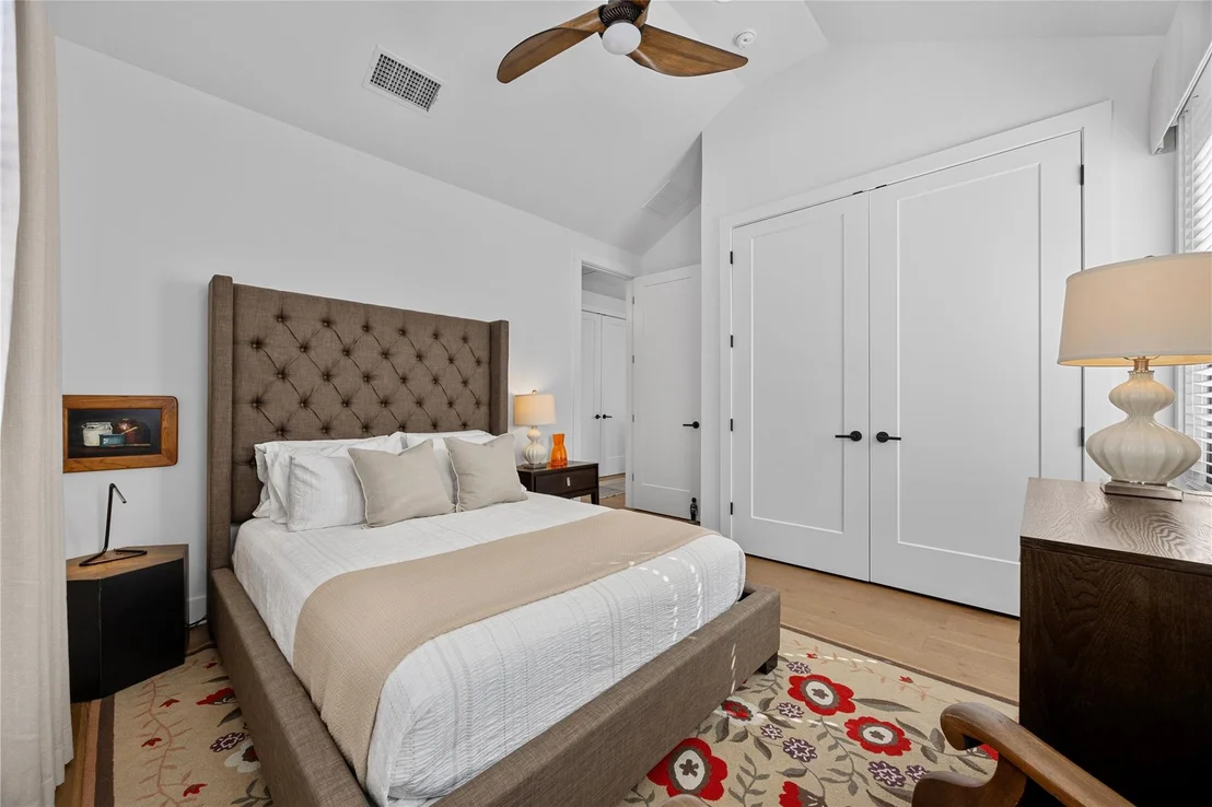 Photo of 2304 Mc Bee ST