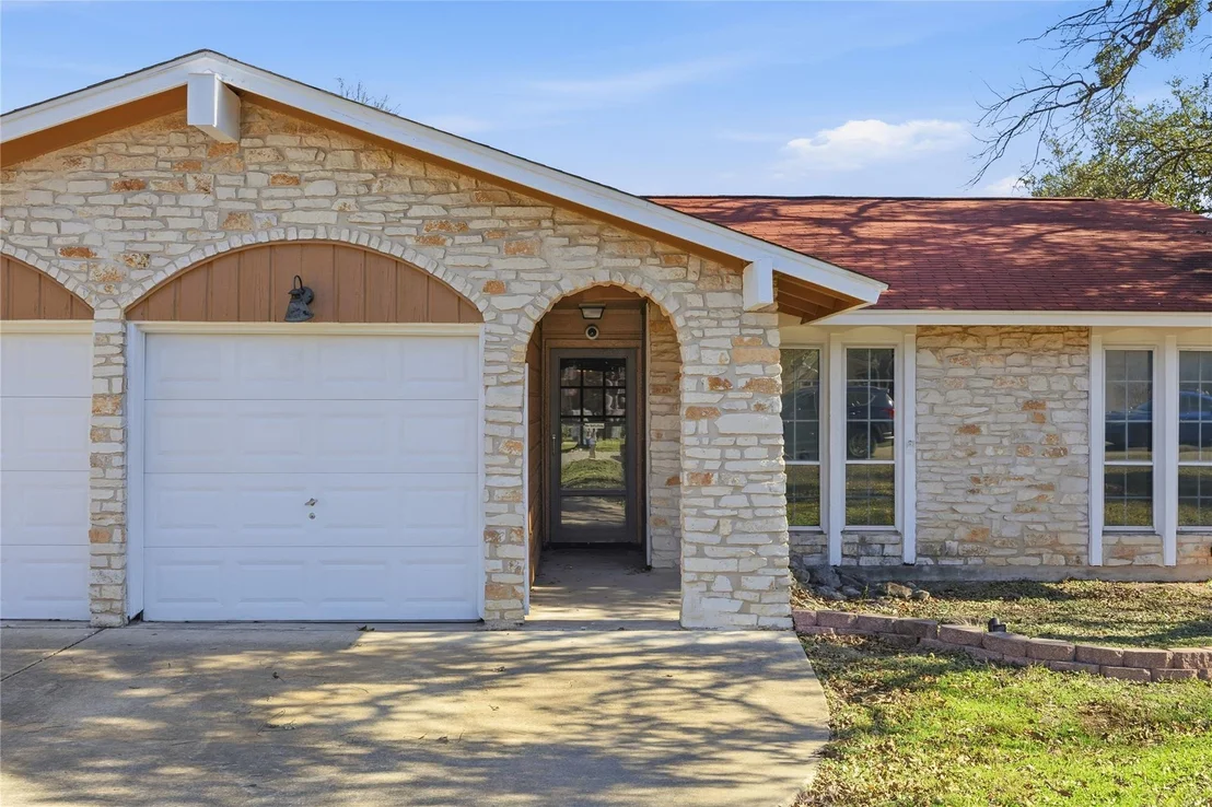 Photo of 2204 N Celia DR