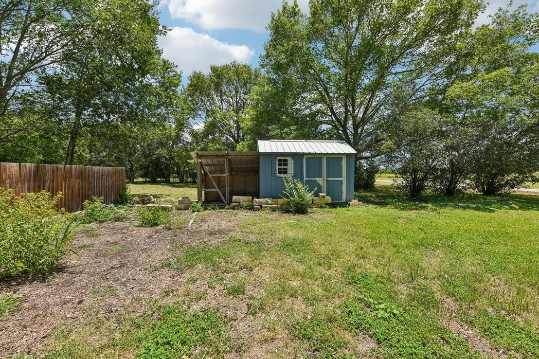 Photo of 1111 Silent Valley RD