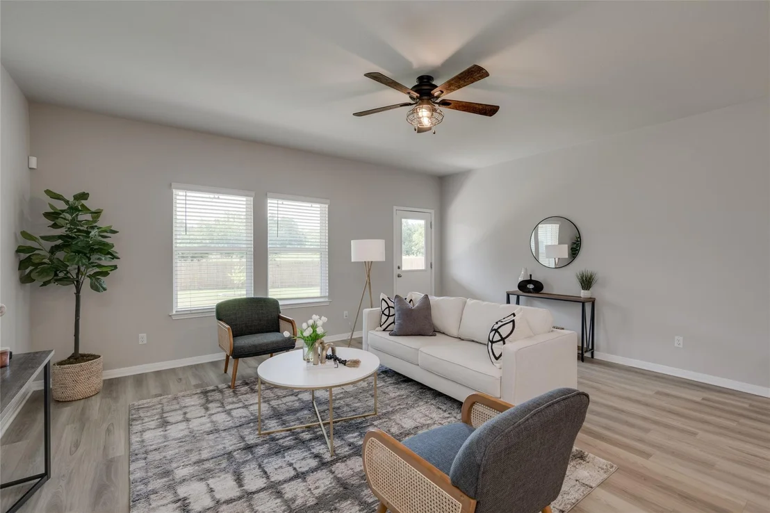 Photo of 909 Bright Gemstone WAY