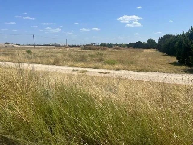 Photo of 4302 E Stan Schlueter LOOP