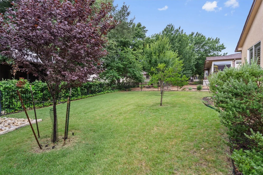 Photo of 119 Daisy PATH