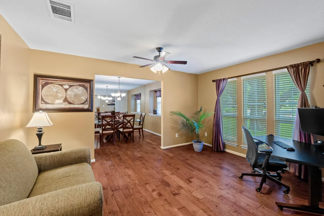 Photo of 4107 Columbine DR