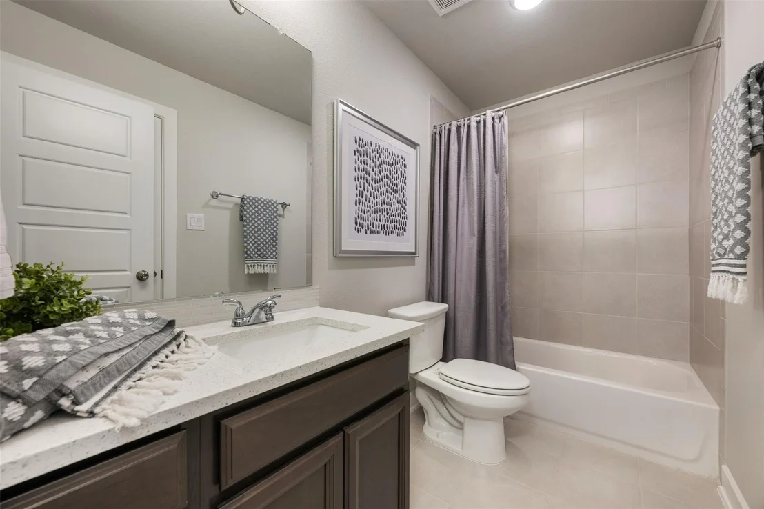 Photo of 2116 Ambling TRL