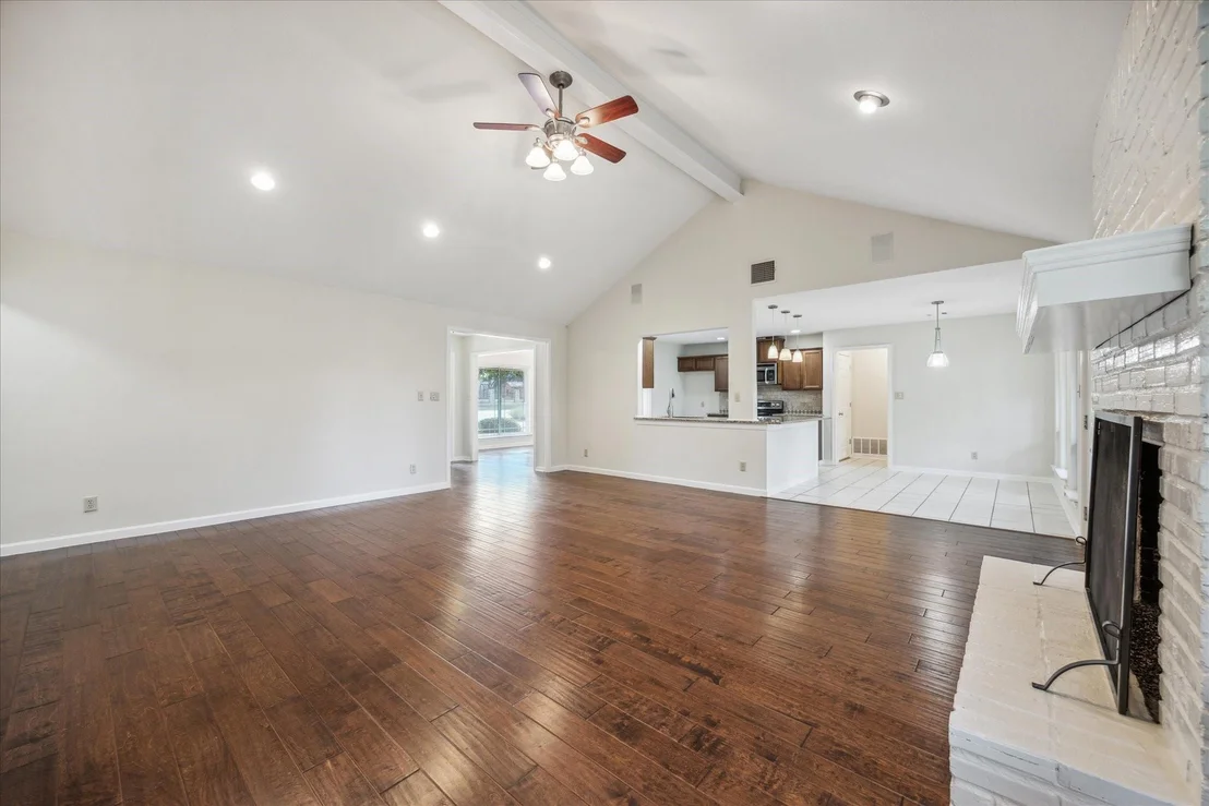 Photo of 1318 Lost Creek BLVD