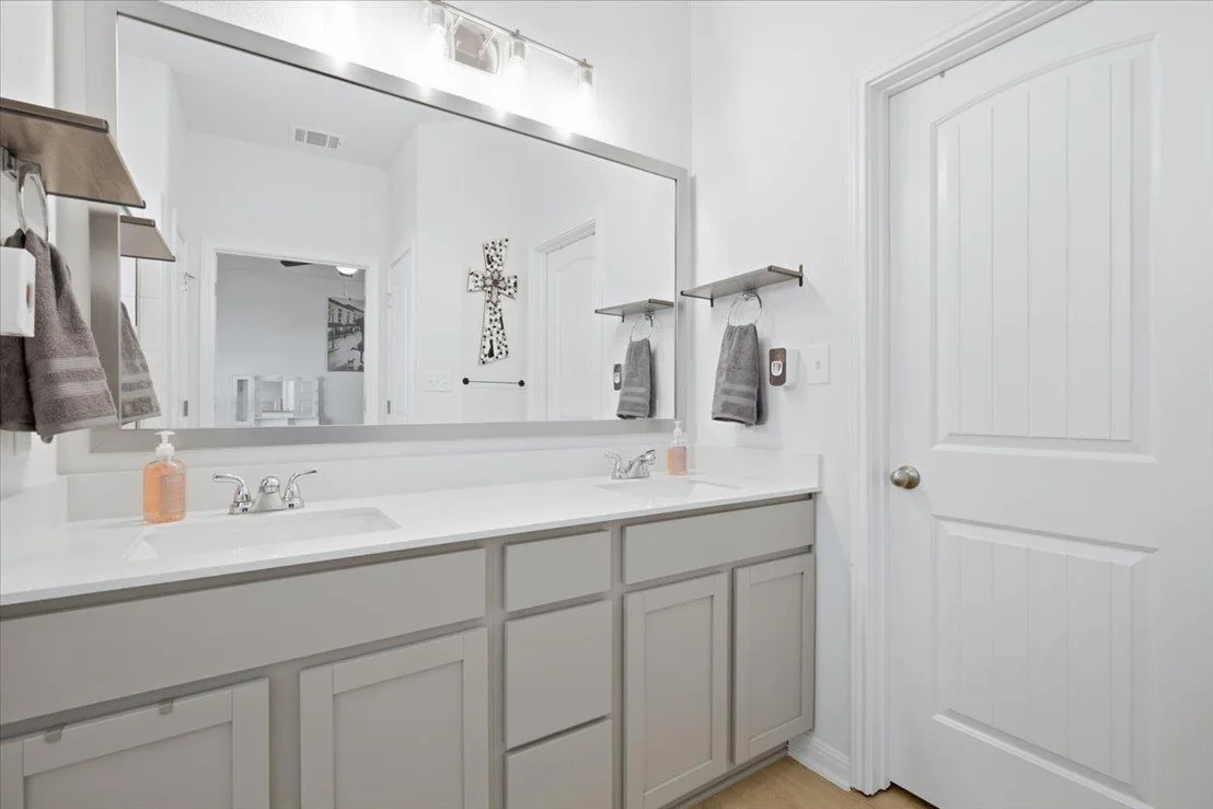 Photo of 183 Weaver LN