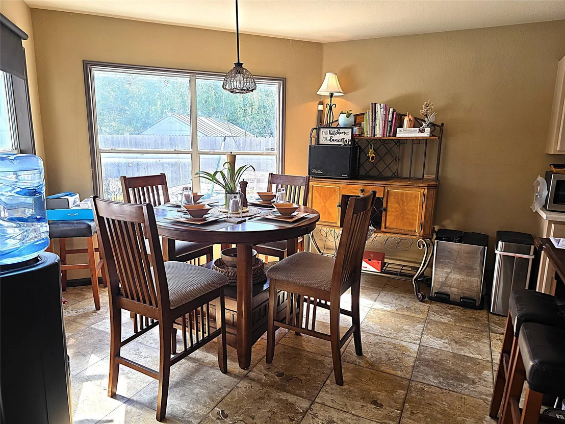 Photo of 1806 Candlelight DR