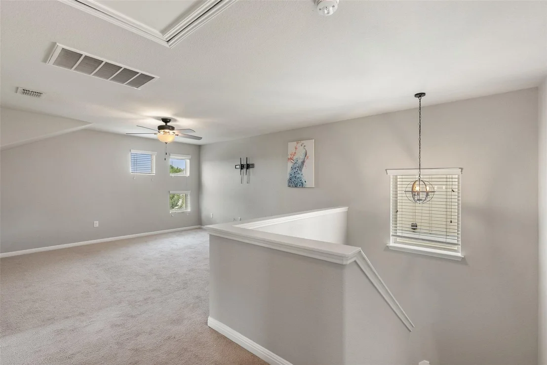 Photo of 366 Eagle Brook LN