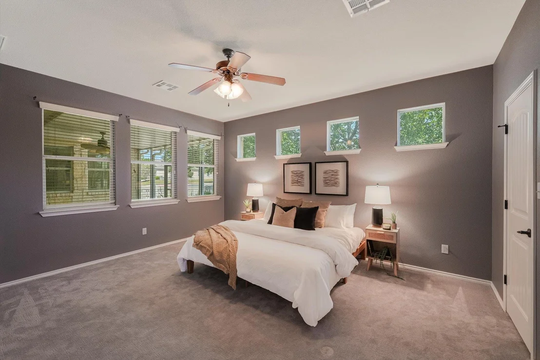 Photo of 1049 Sanders