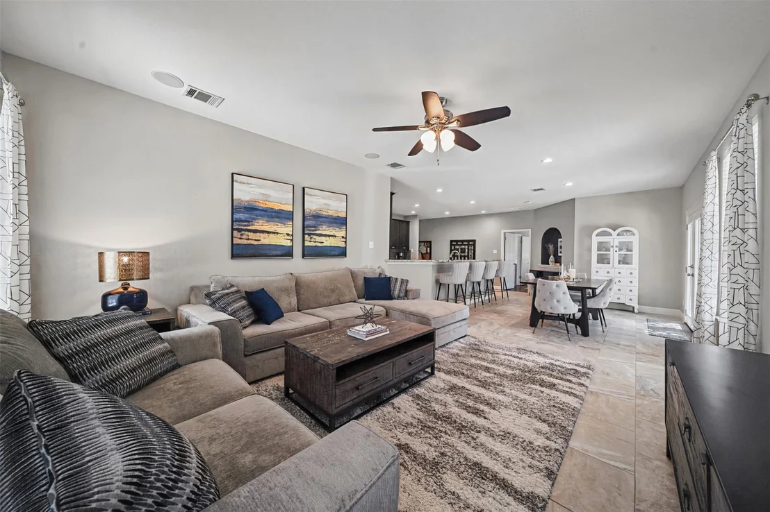 Photo of 1700 Clay LN