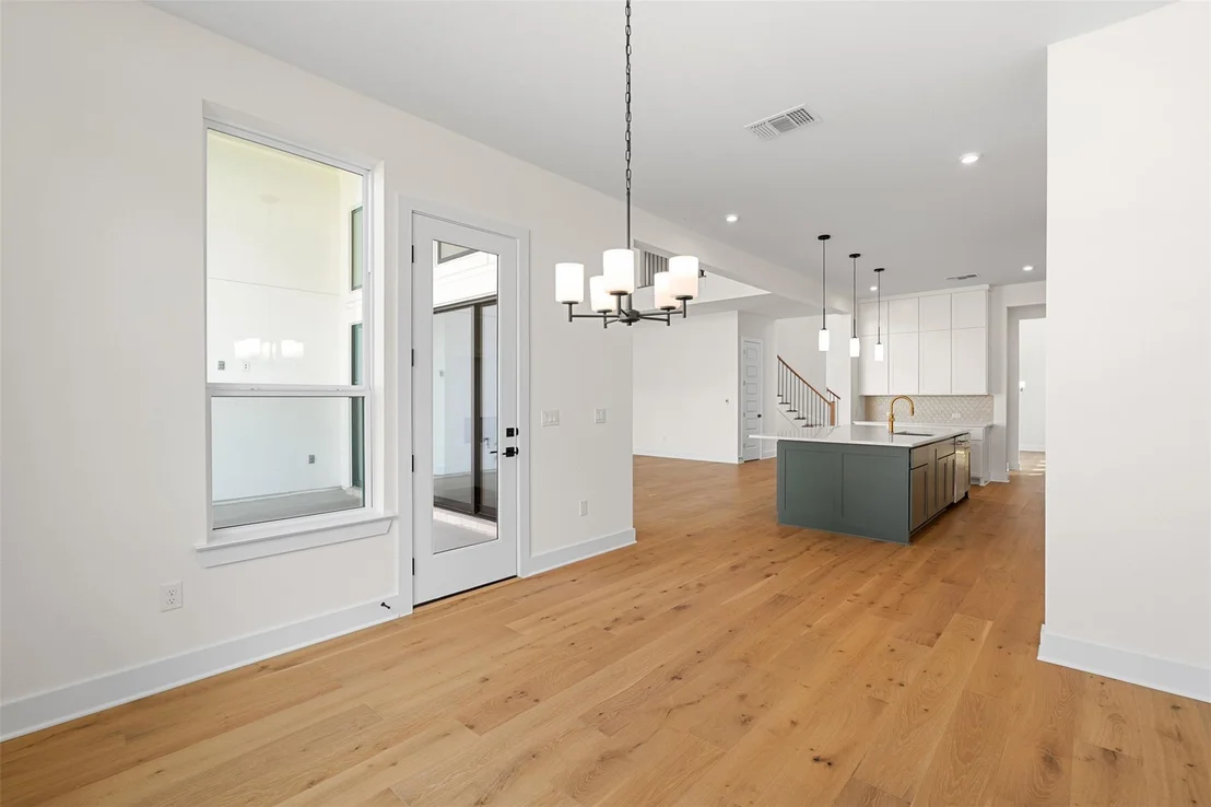 Photo of 1813 Lucera BND