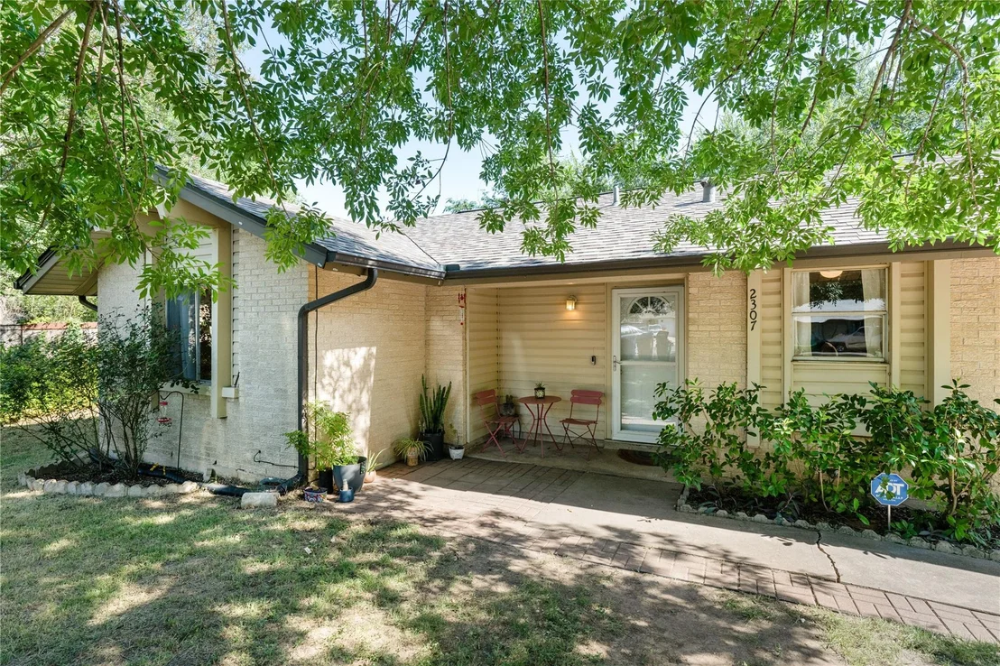 Photo of 2307 Valley High CIR