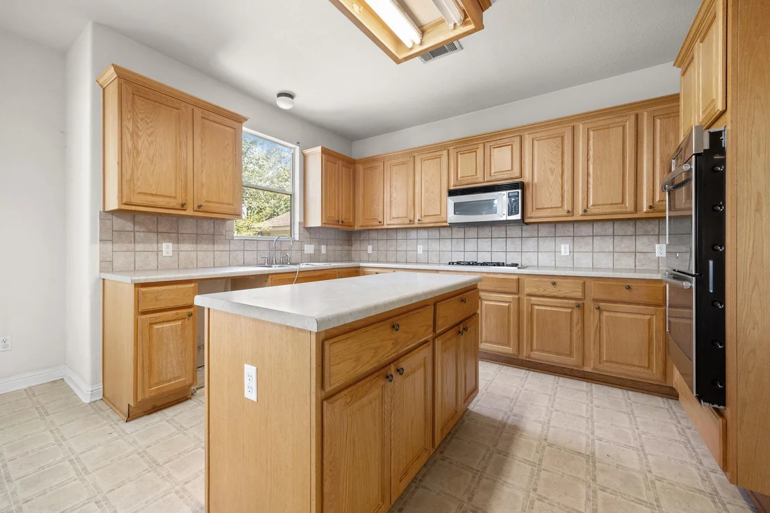 Photo of 10005 MOUNT RAINIER DR