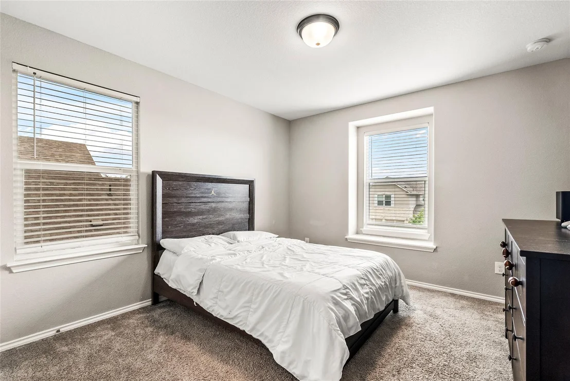 Photo of 214 Saranac DR