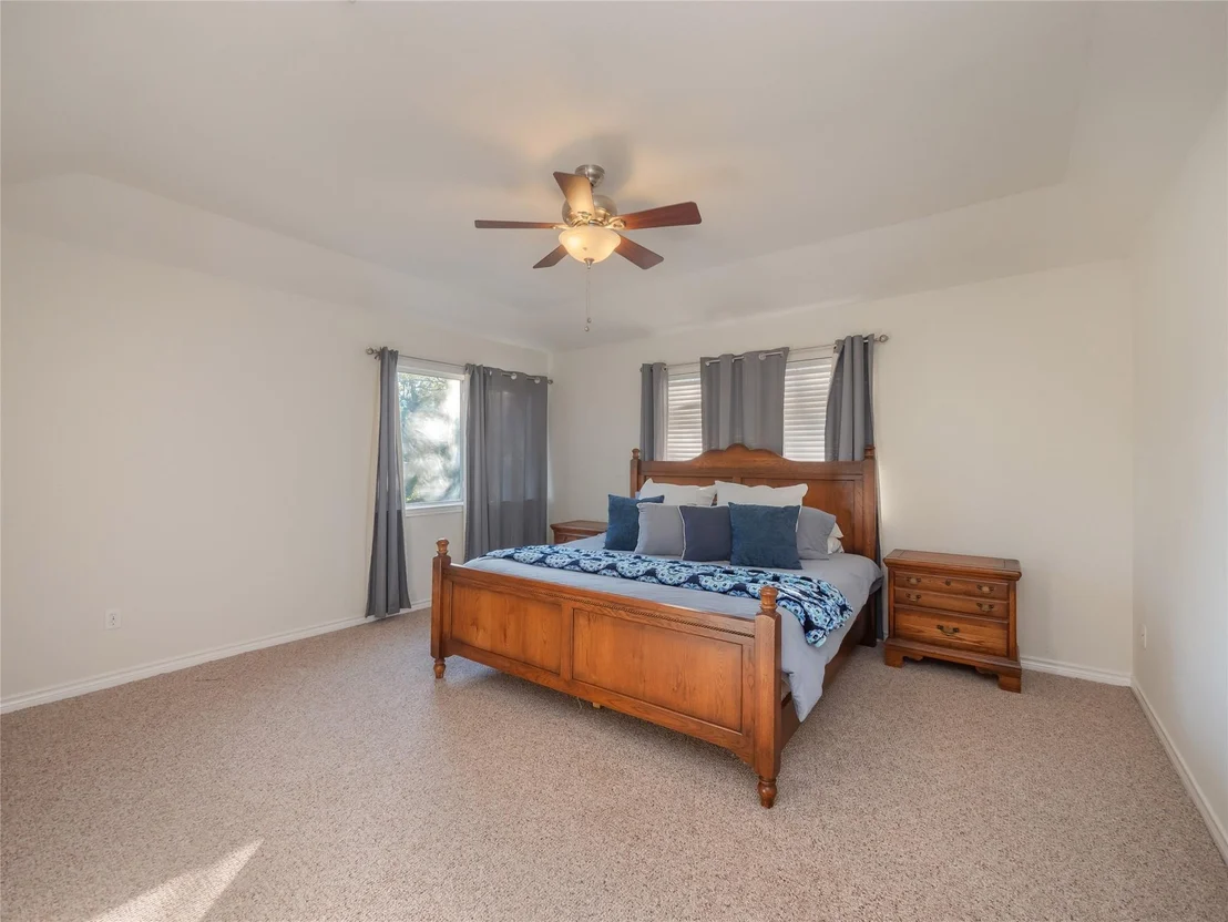 Photo of 533 Arbors CIR