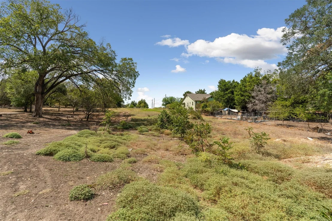 Photo of 2404 Thrasher LN