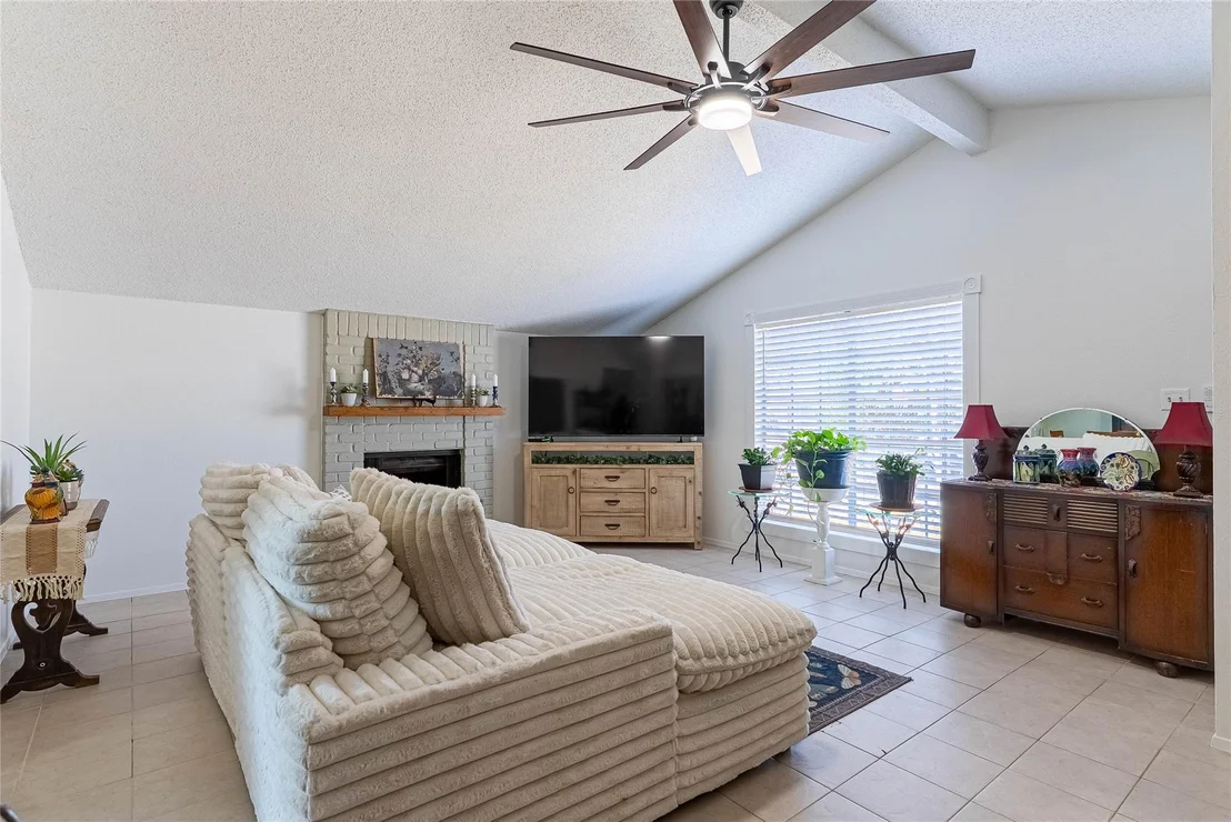 Photo of 1904 Cameo DR