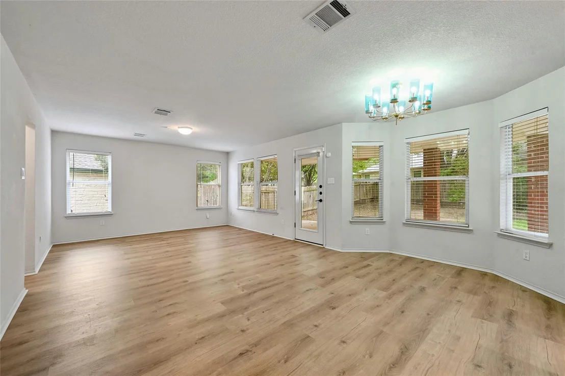 Photo of 8314 Palace PKWY