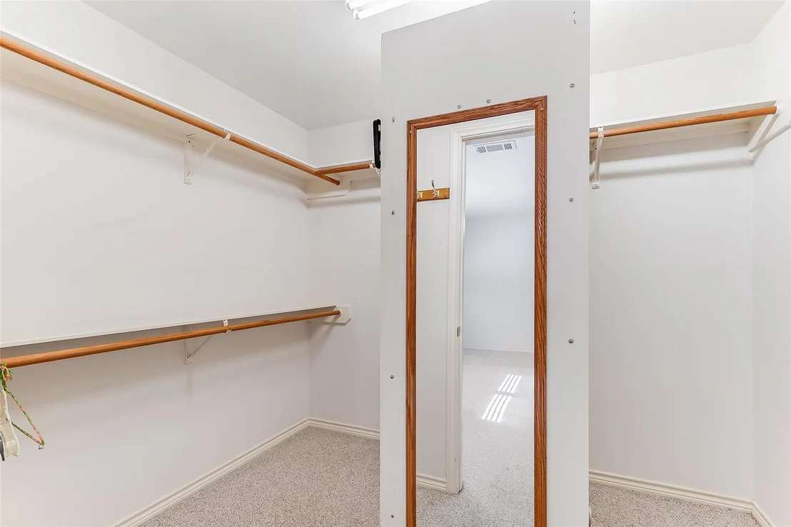 Photo of 309 Delaware Springs BLVD