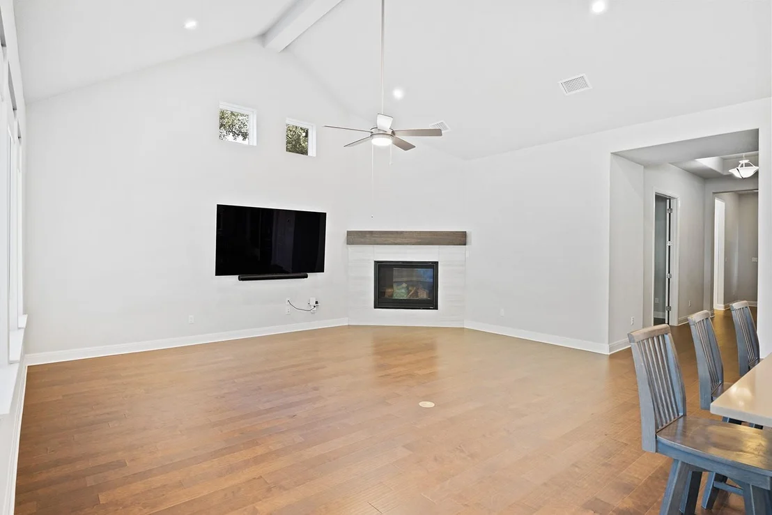 Photo of 212 Iva June LN