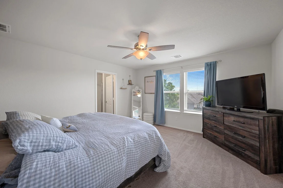Photo of 27 Pacific Loon ST