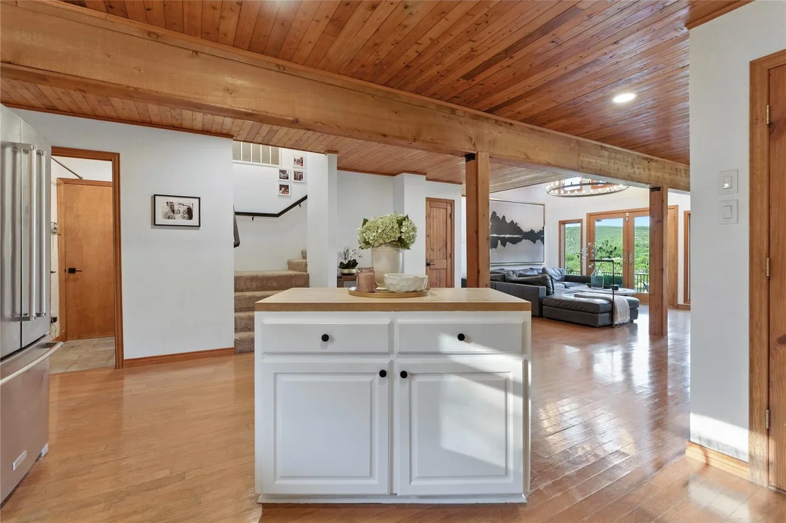 Photo of 11103 Lakeside DR