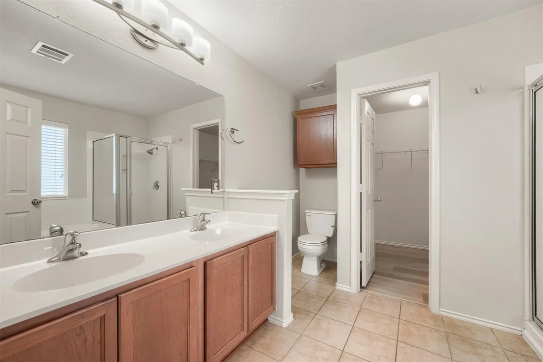 Photo of 13200 Ring DR