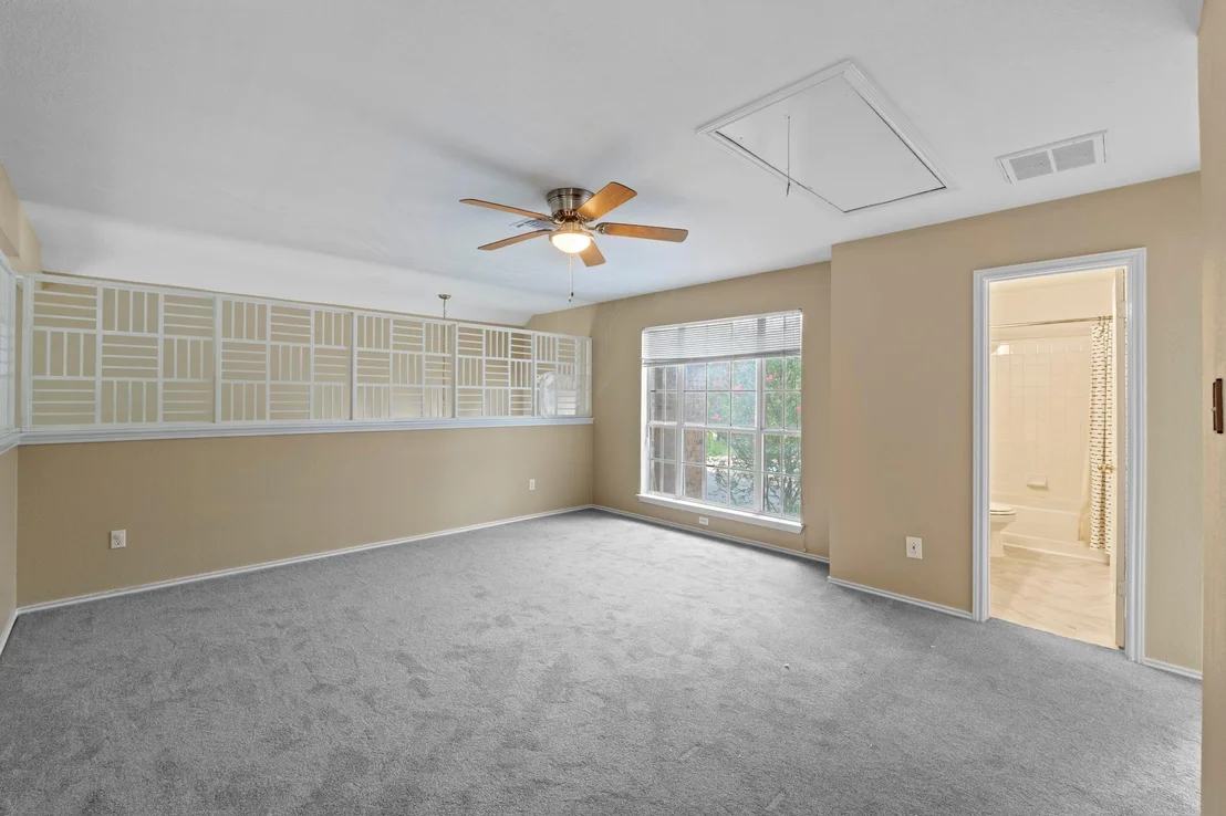Photo of 8605 Axis DR