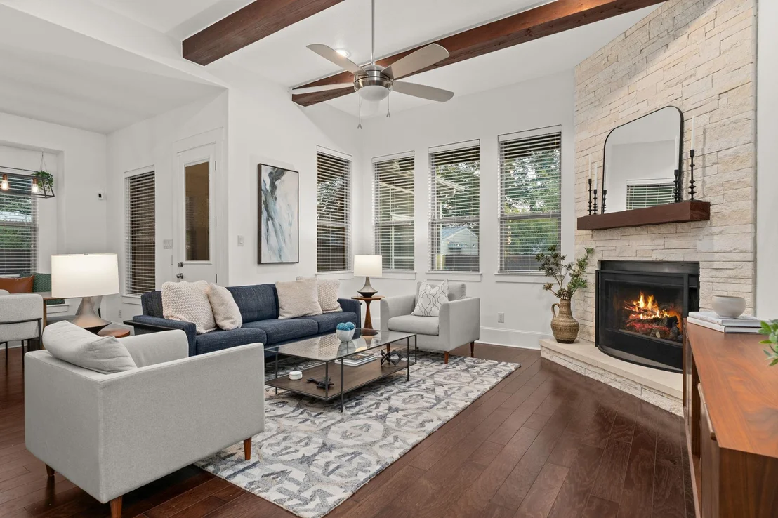 Photo of 2903 Village DR